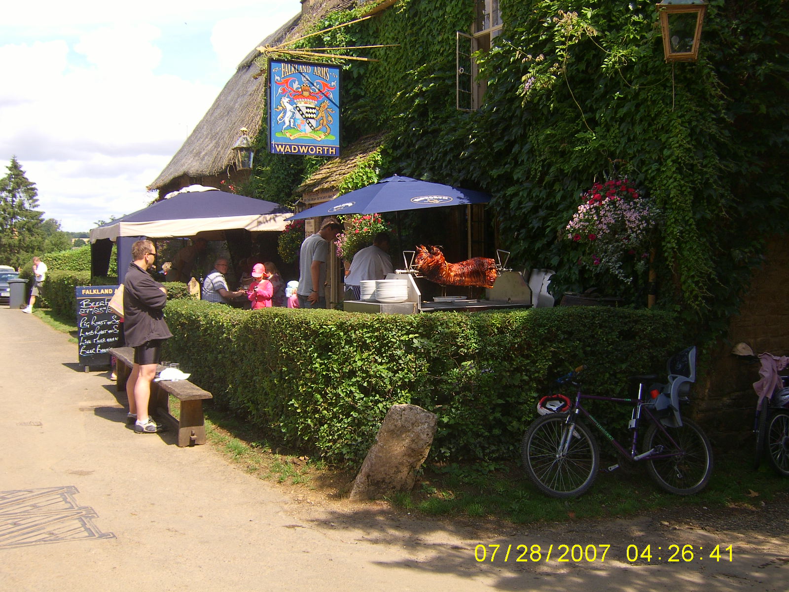 SA704432.JPG