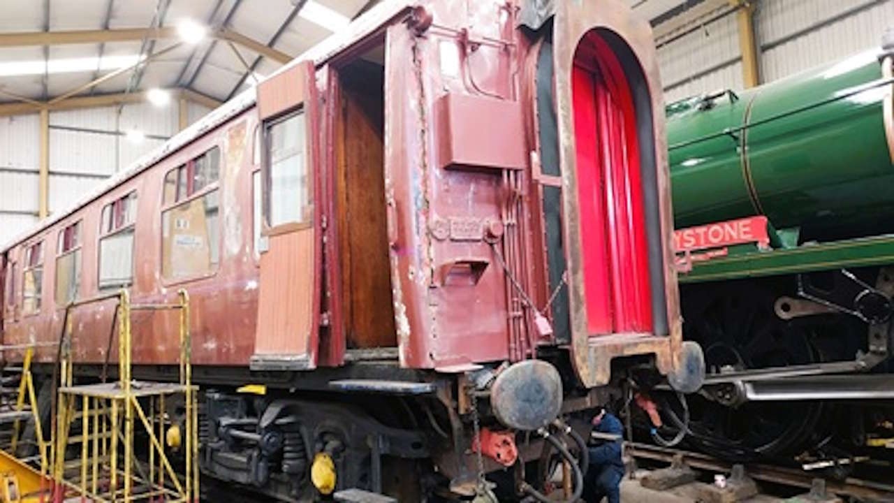 train.jpg