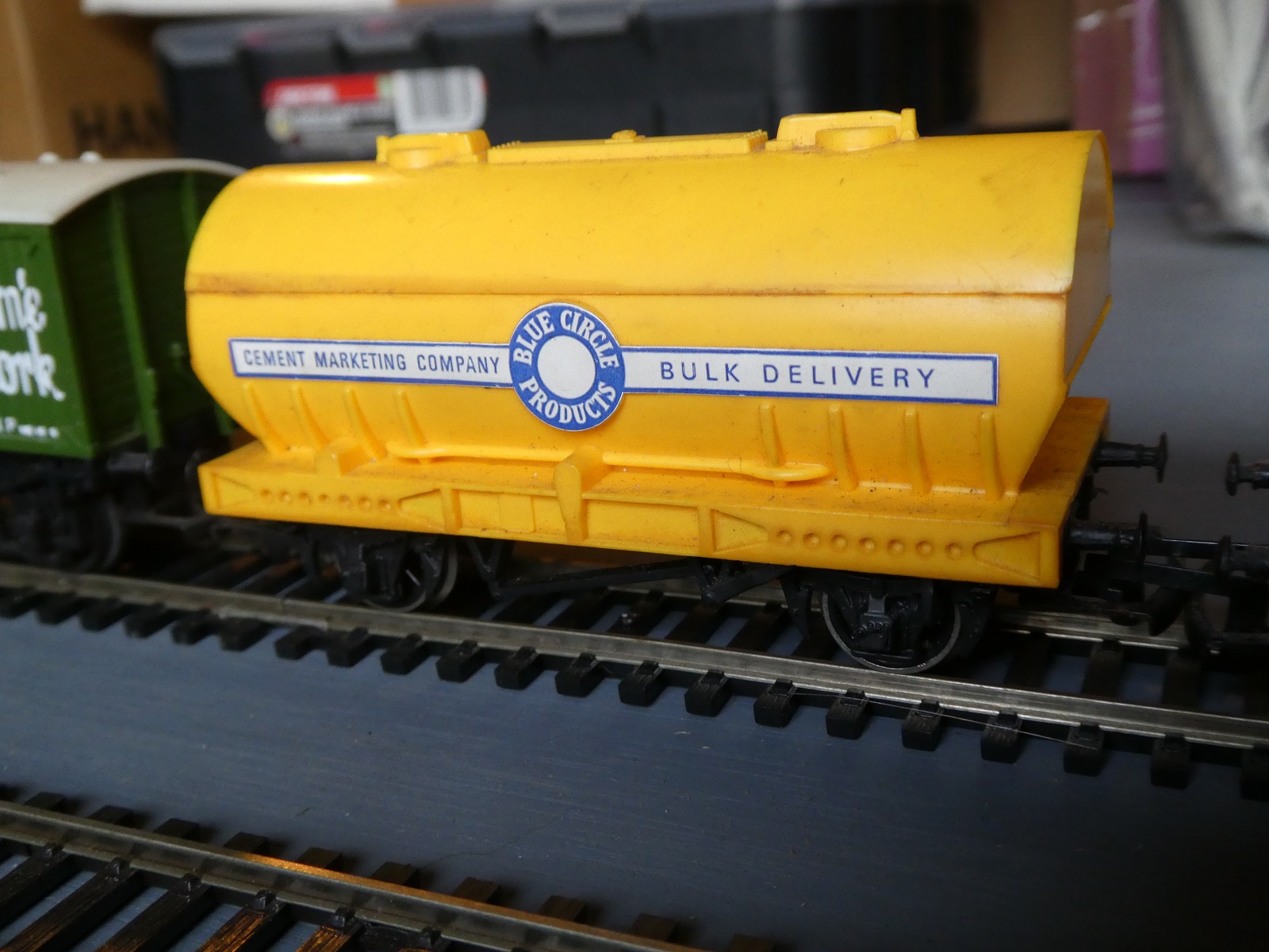 train.jpg