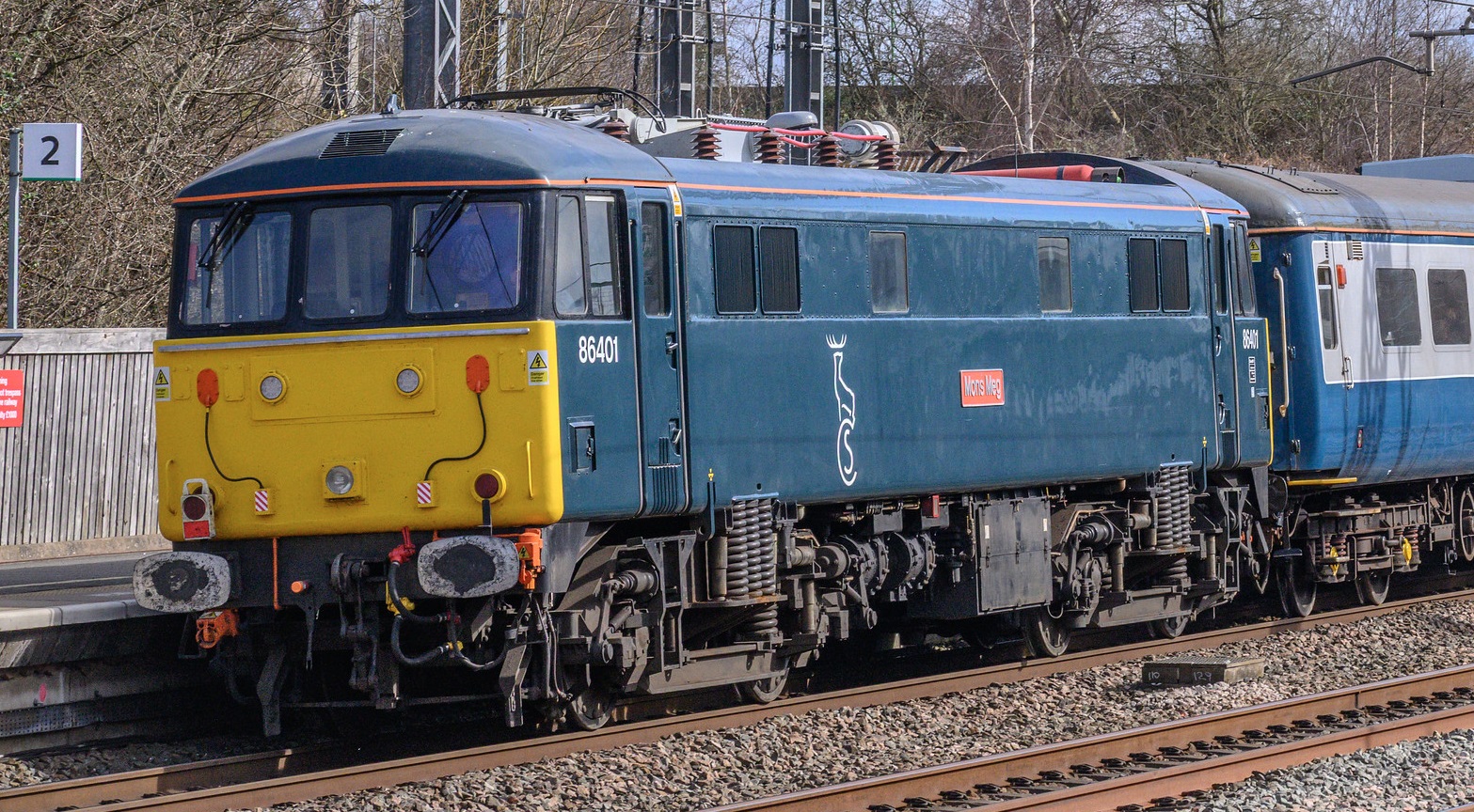 train.jpg