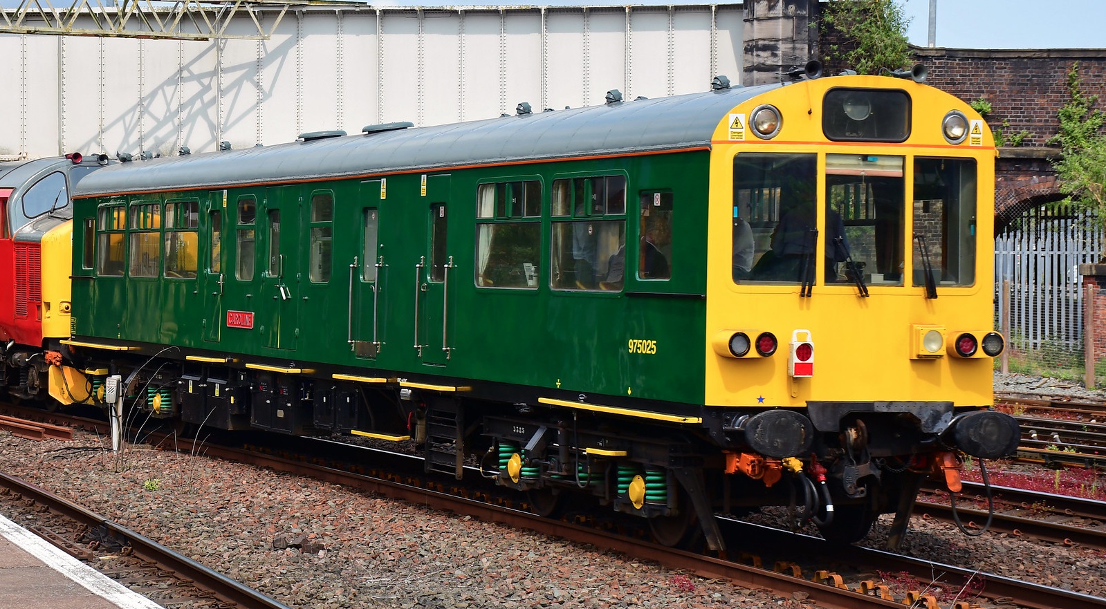 train.jpg