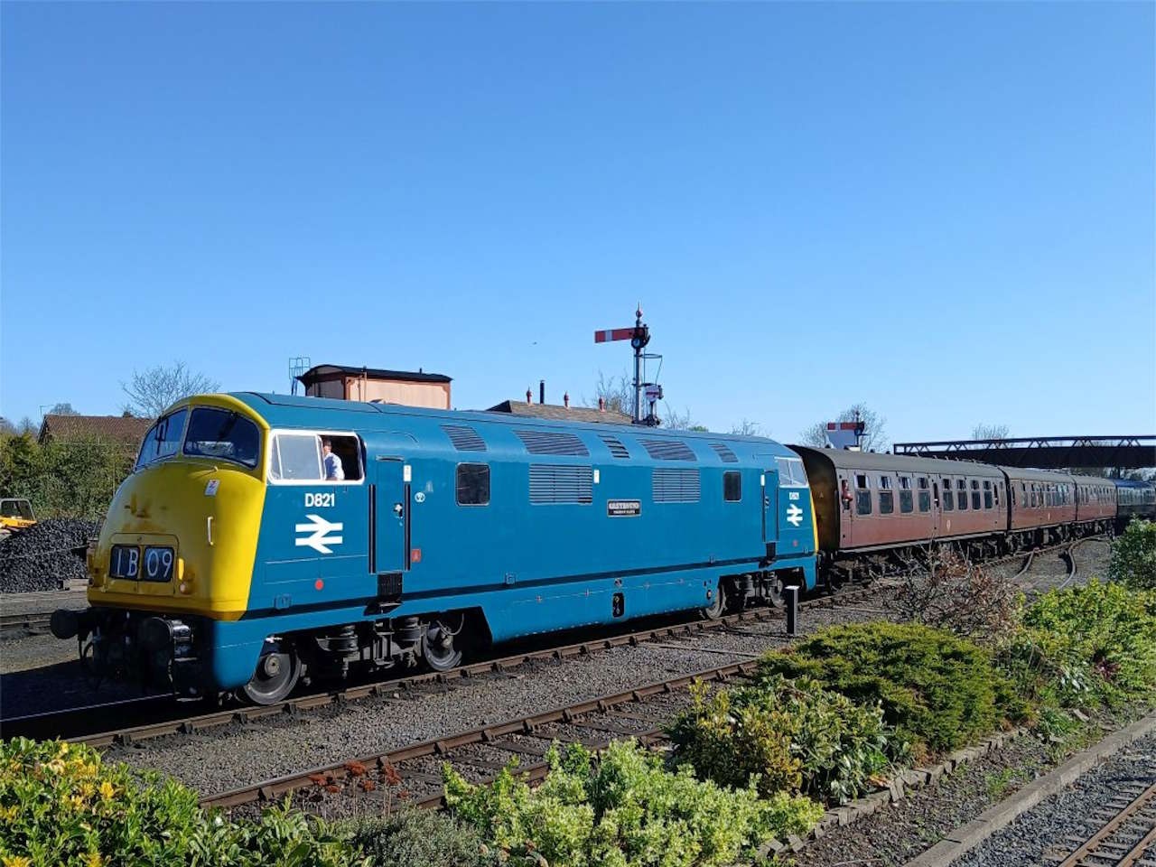 train.jpg