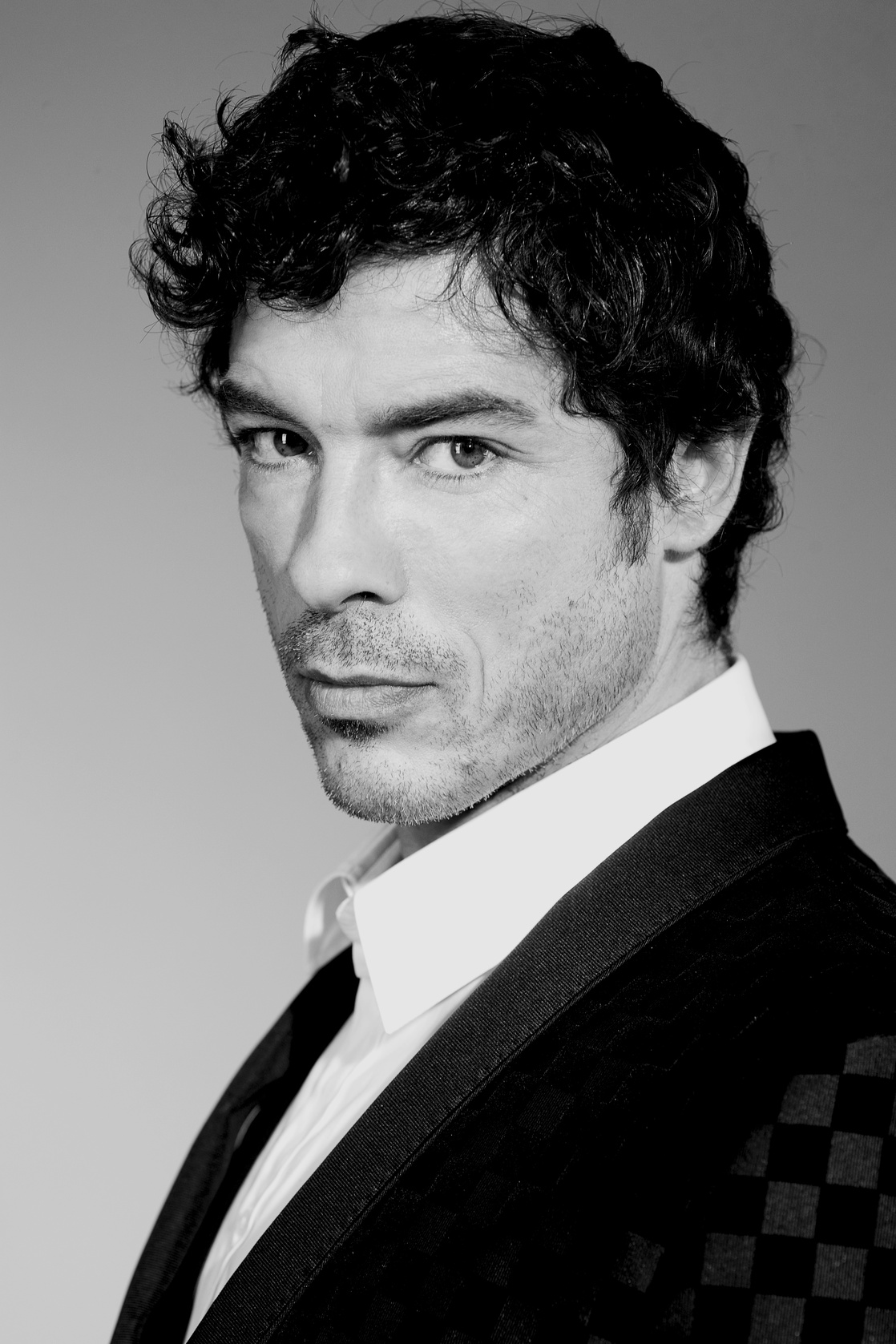 1118full-alessandro-gassman.jpg