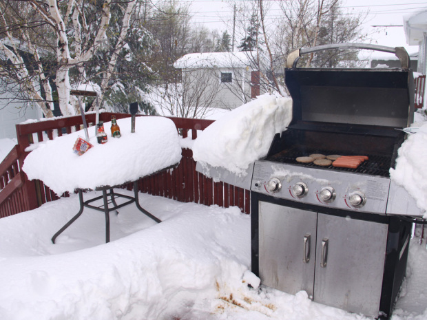 snow-bbq.jpg