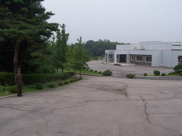 DMZ_08.JPG