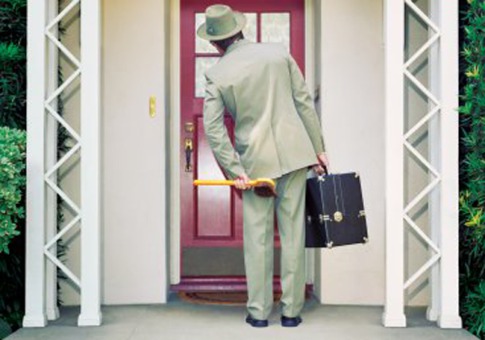 0118_door-to-door-salespeople_485x340.jpg
